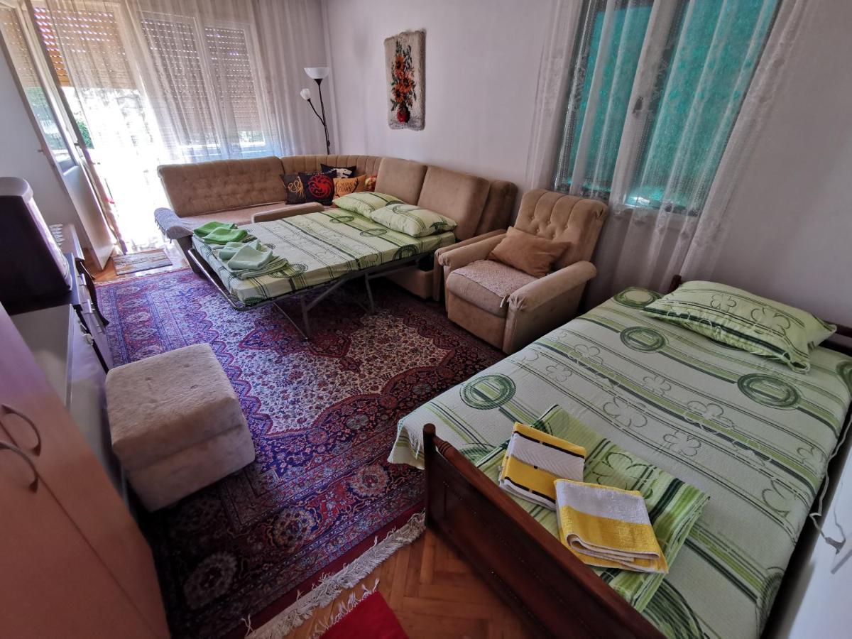 Apartments Domacinstvo Nikolic Valjevo Exterior foto