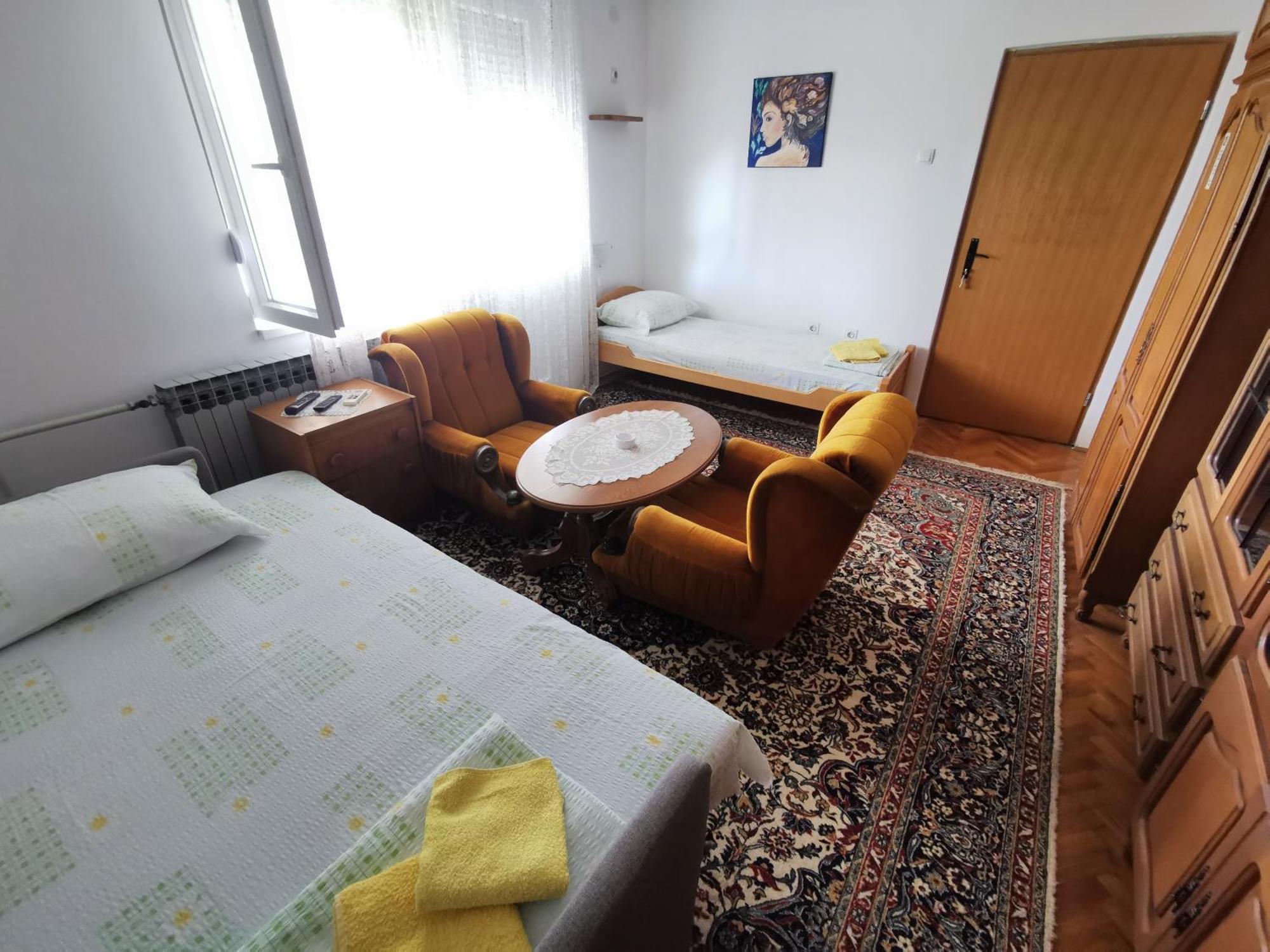 Apartments Domacinstvo Nikolic Valjevo Exterior foto