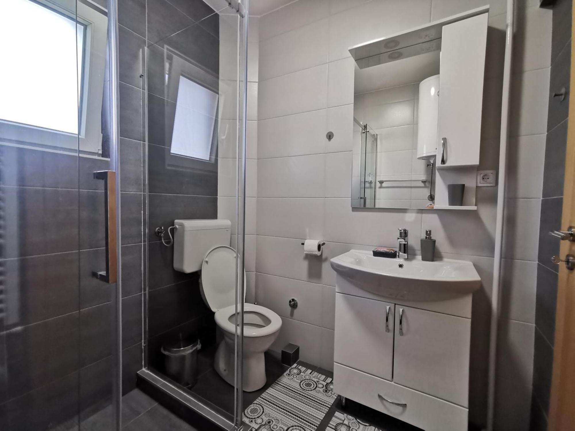 Apartments Domacinstvo Nikolic Valjevo Exterior foto