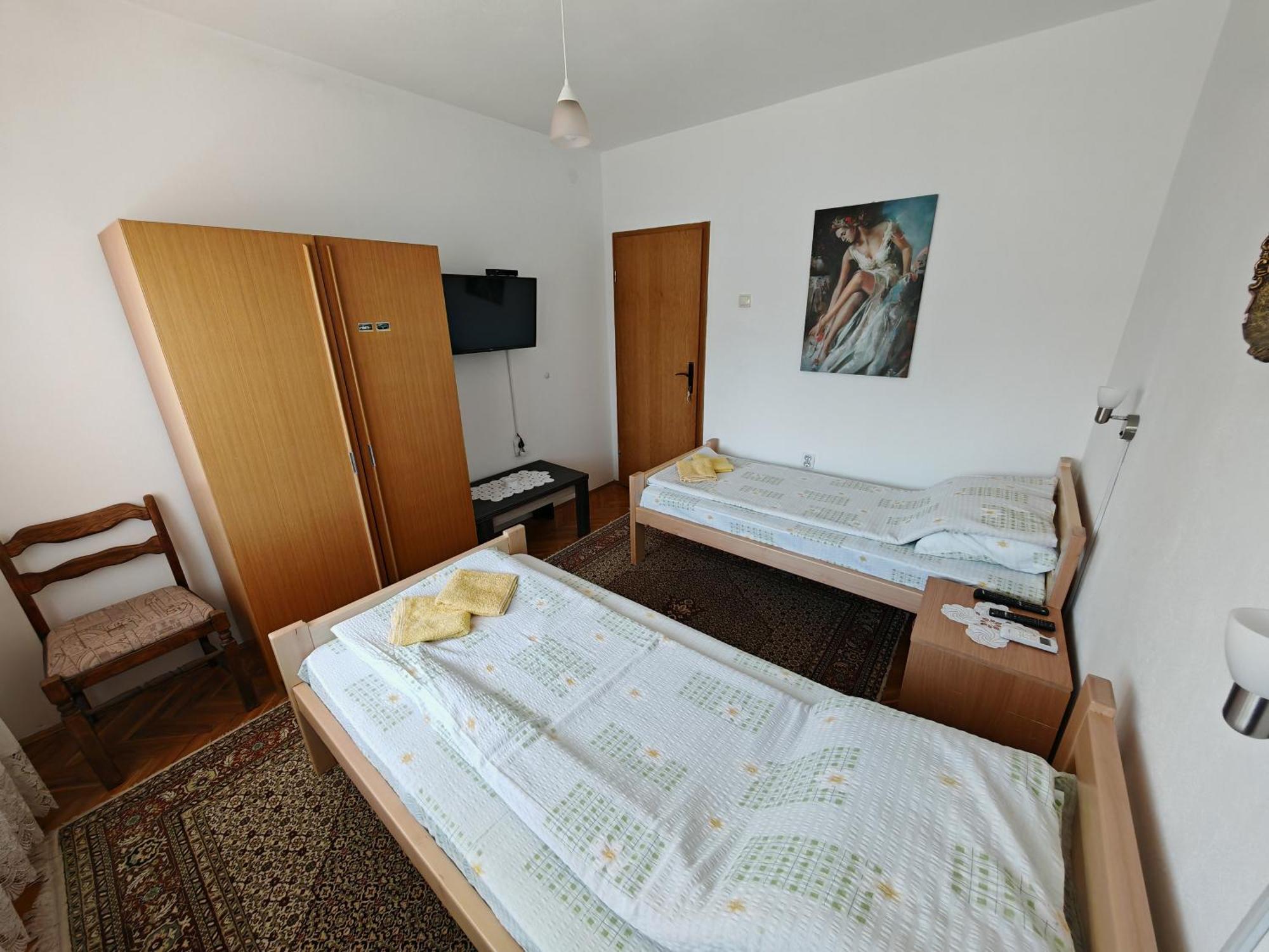 Apartments Domacinstvo Nikolic Valjevo Exterior foto